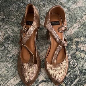 N.Y.L.A. Women's Shimmering Bronze Heels